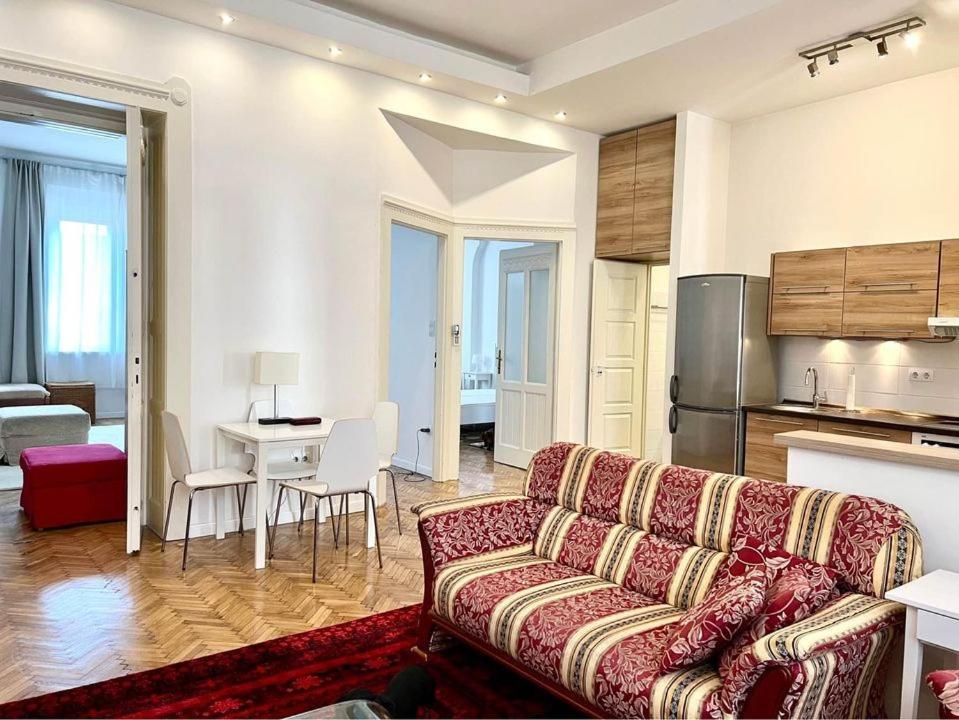 Roland Apartment Downtown - Pope Subway Budapeşte Dış mekan fotoğraf